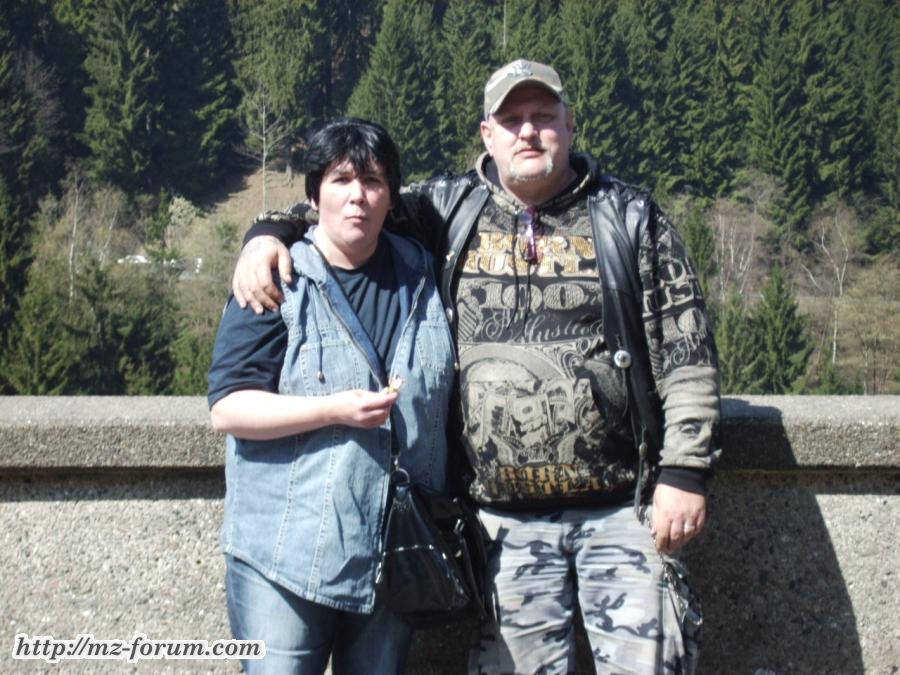 das sind wir Beate und der zitronenbomber