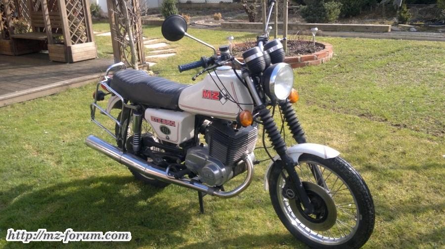 Meine Weiß ETZ 250 aus Buttenwiesen Bayern