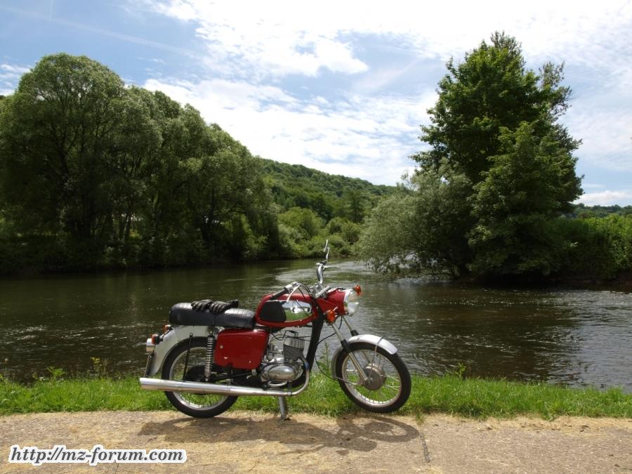 MZ TS 125 - Eifeltour an der Our