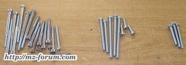 Der Schraubensatz ist auch fertig.