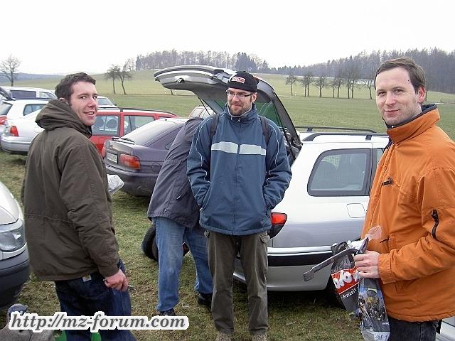 mastakilah, Roland, ETZChris und kutt beim Teiletausch