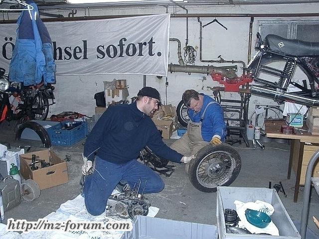 Säuberung des angelieferten Motors