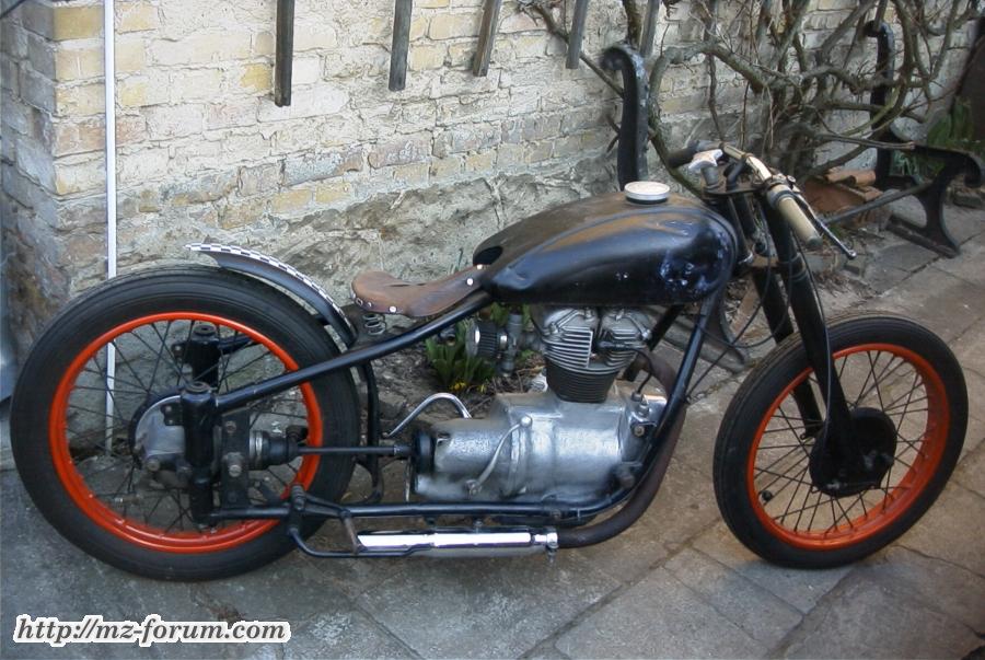 Touren Flat track racer