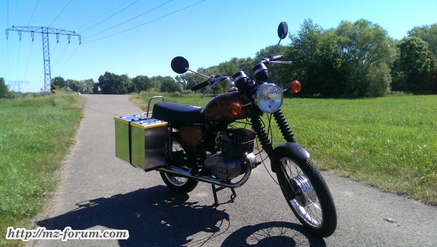 MZ TS 250-1 mit Tesch Travel Taschen