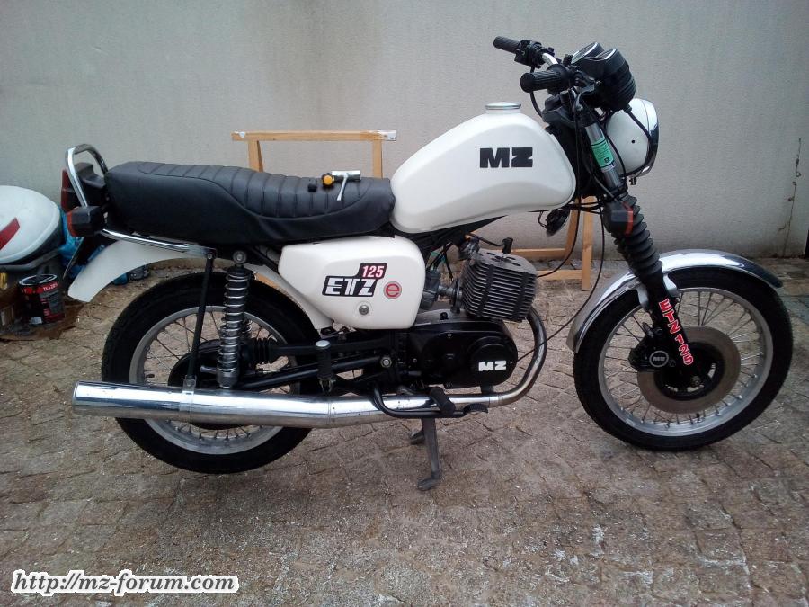 MZ ETZ 125 1989 rechts