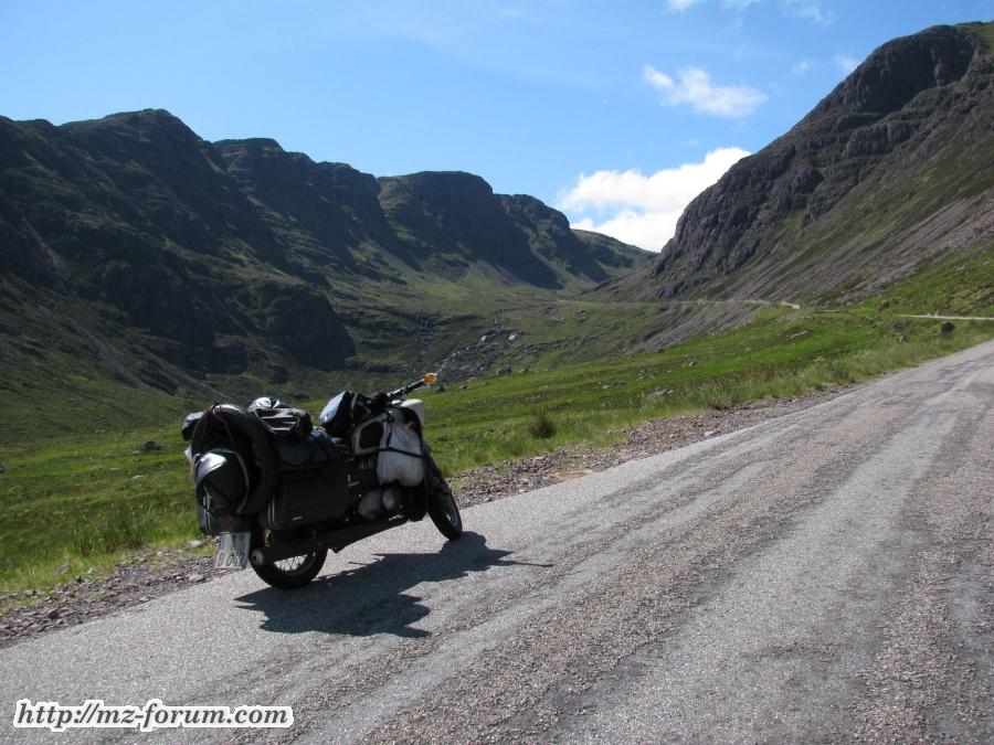 AppleCross-Pass